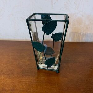 Home: Green Decorative Leaf Shell Vase with Glass  Insert